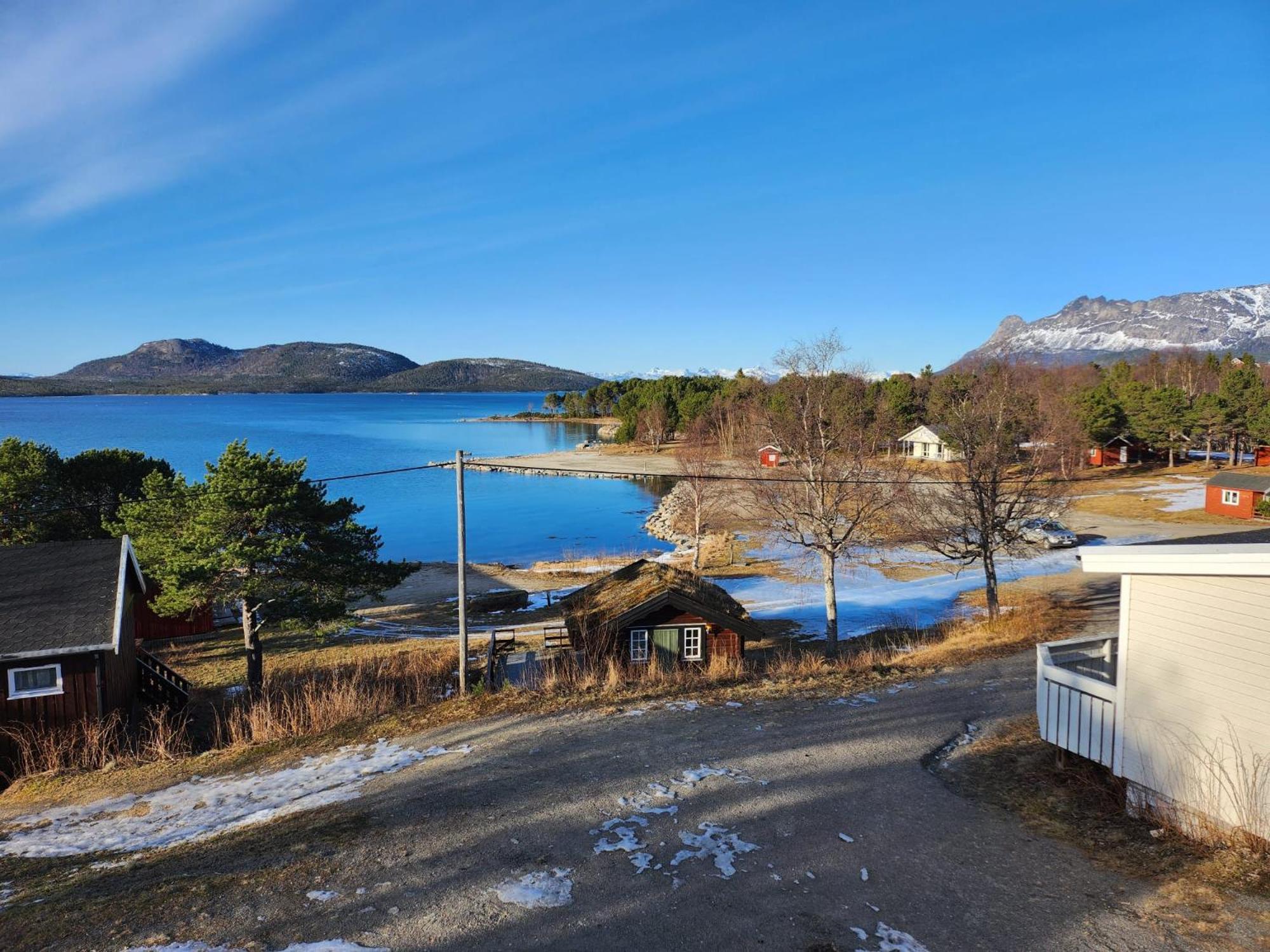 Ulvsvag Gjestgiveri Og Fjordcamping As Exteriör bild