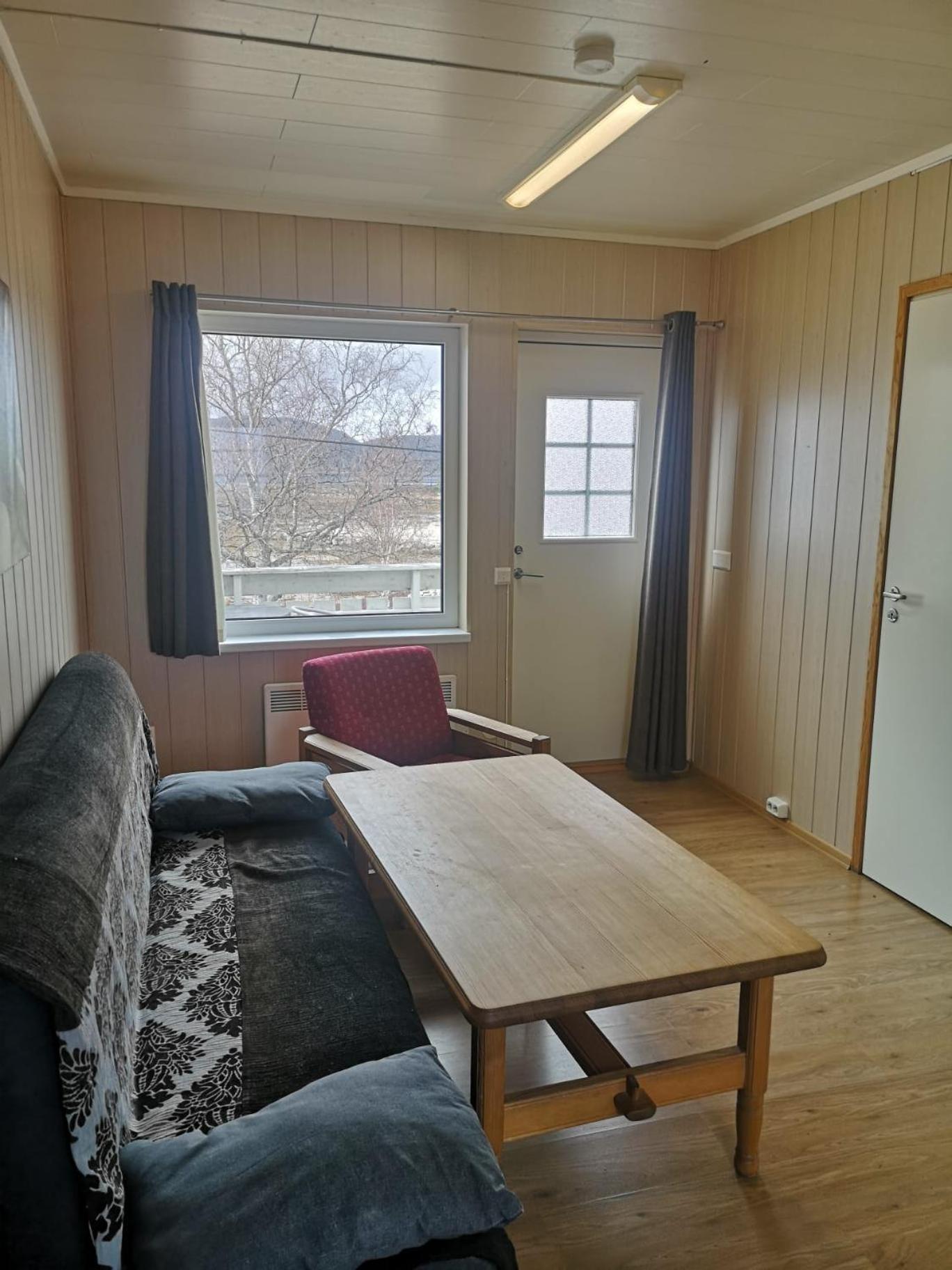 Ulvsvag Gjestgiveri Og Fjordcamping As Exteriör bild