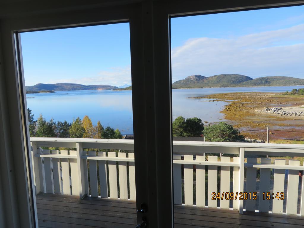 Ulvsvag Gjestgiveri Og Fjordcamping As Rum bild